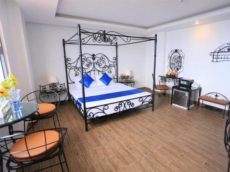 Azura Gold Hotel & Apartment Nha Trang Exteriör bild