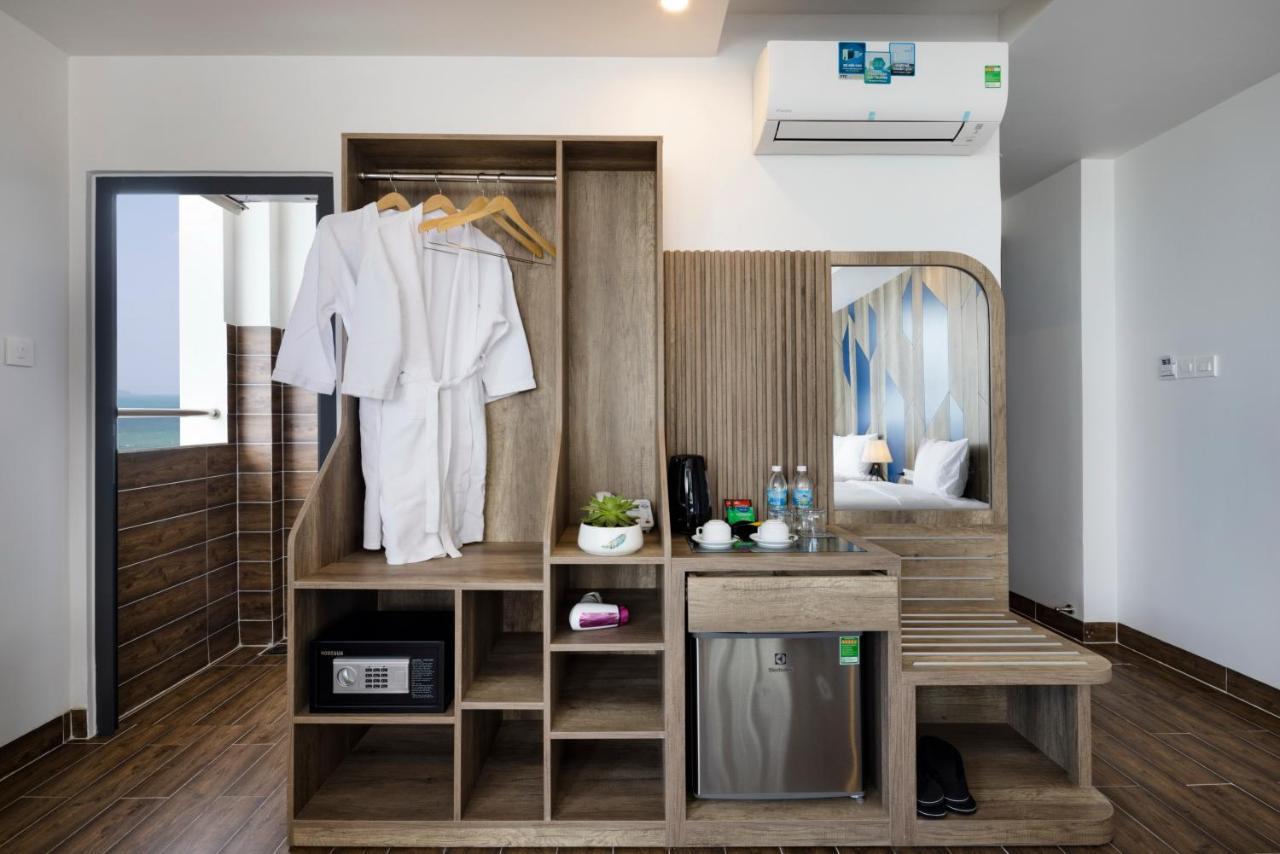 Azura Gold Hotel & Apartment Nha Trang Exteriör bild