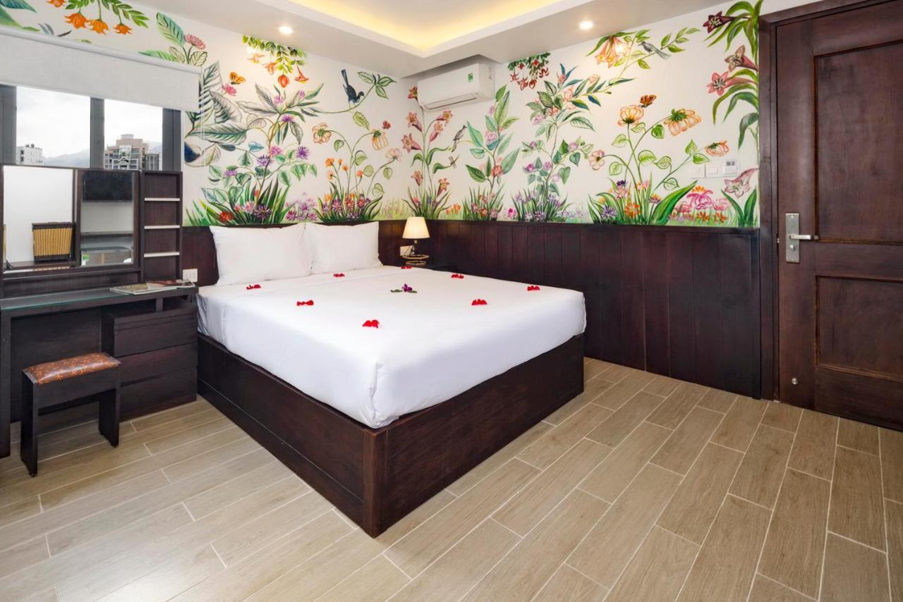Azura Gold Hotel & Apartment Nha Trang Exteriör bild