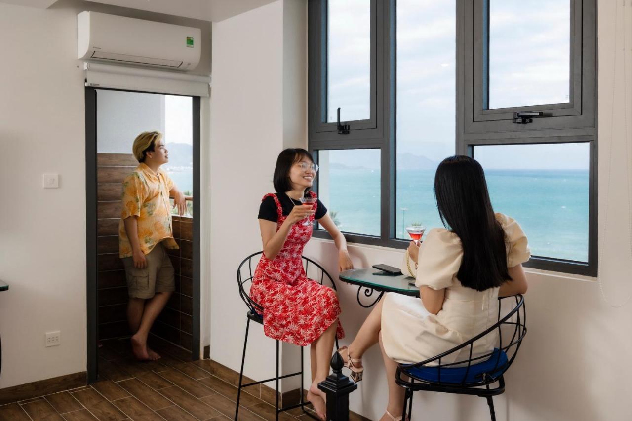 Azura Gold Hotel & Apartment Nha Trang Exteriör bild