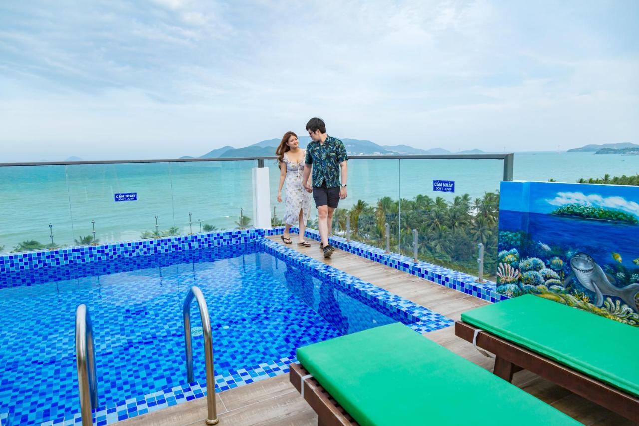 Azura Gold Hotel & Apartment Nha Trang Exteriör bild