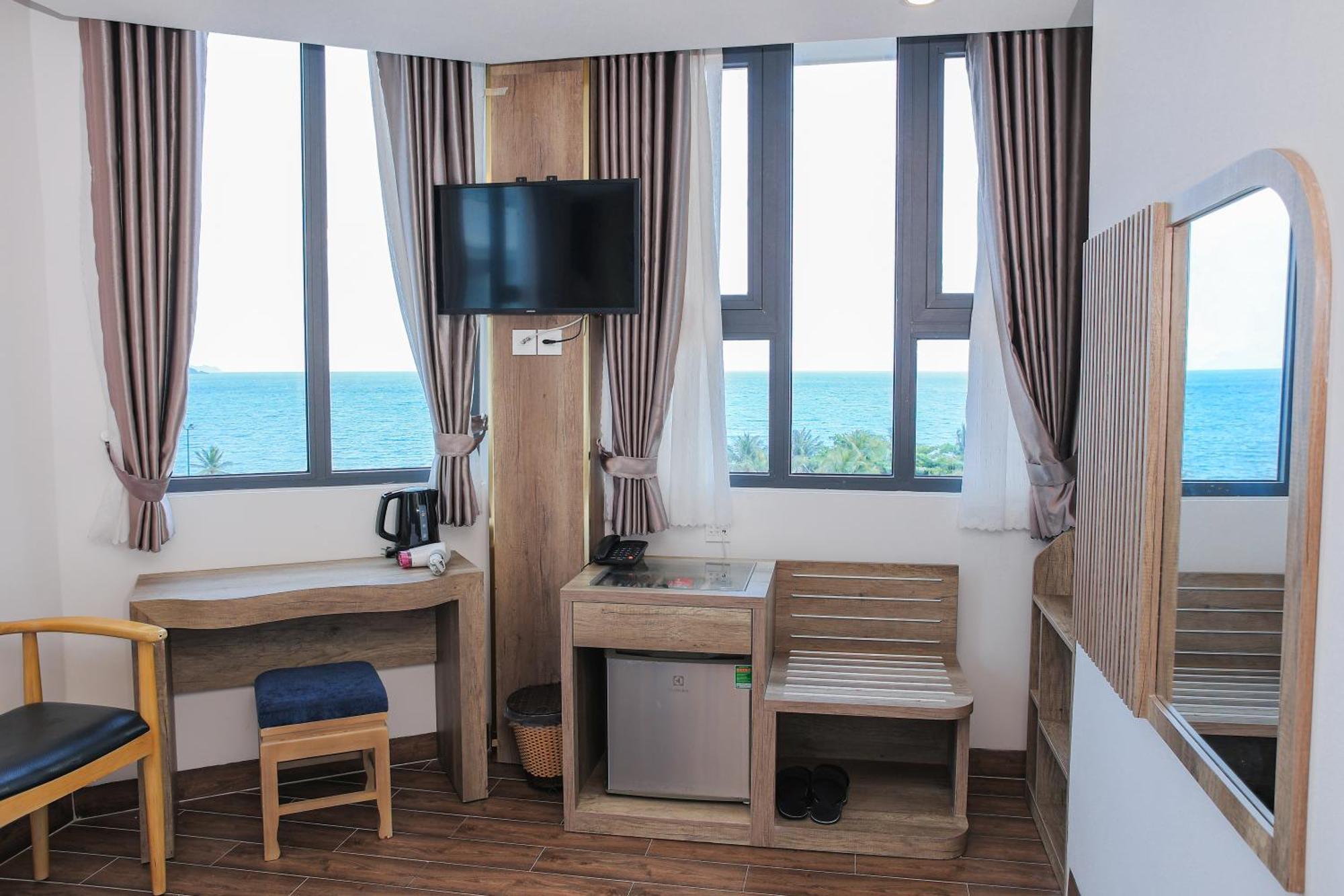 Azura Gold Hotel & Apartment Nha Trang Exteriör bild